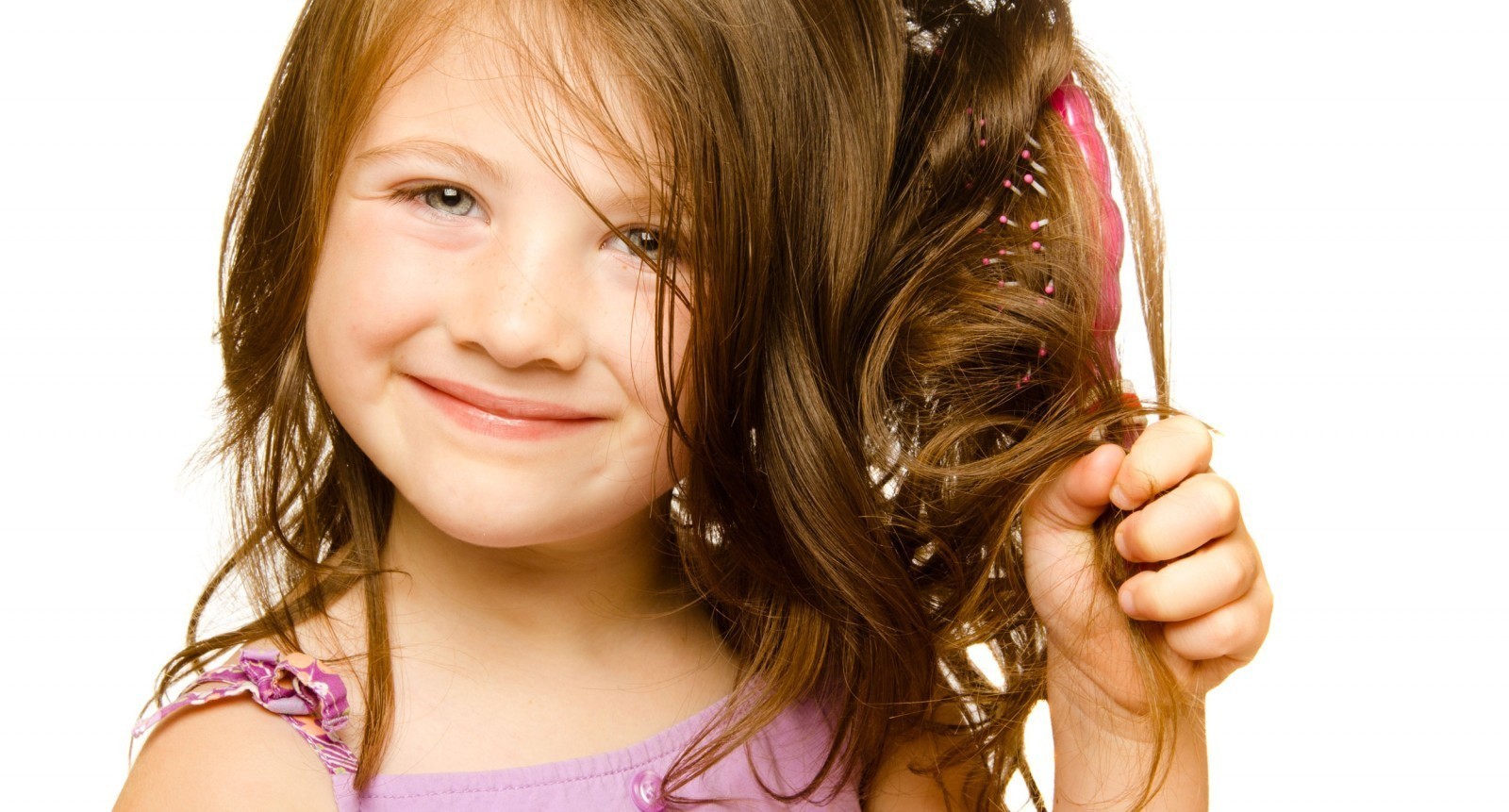Waschen Sie das Haar Ihres Kindes mit gutem Shampoo, entdecken Sie die guten Shampoos für Kinder